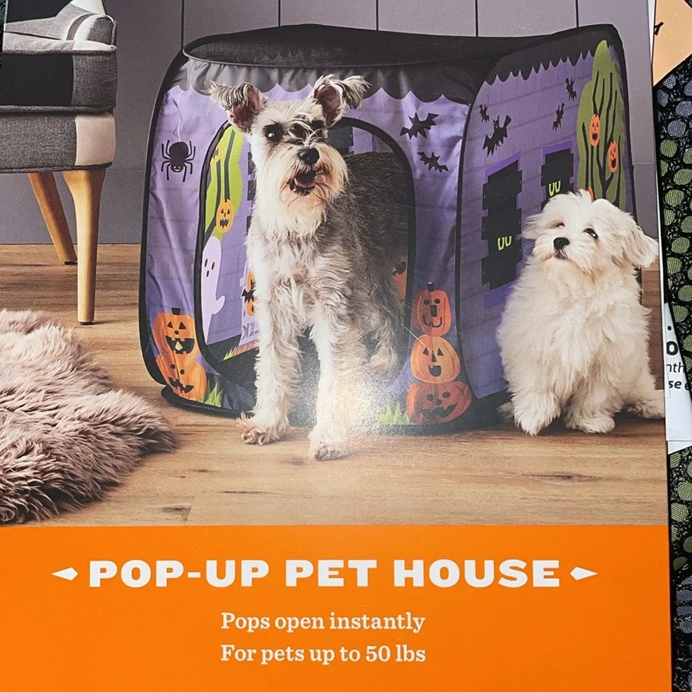 Hyde & Eek Pop Up Halloween Haunted Pet House Instant Light Portable Fold Crate